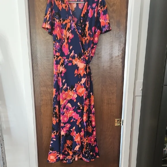 Vibrant Navy Floral Wrap Maxi Dress in Pink & Orange Size XL - Picture 6 of 6
